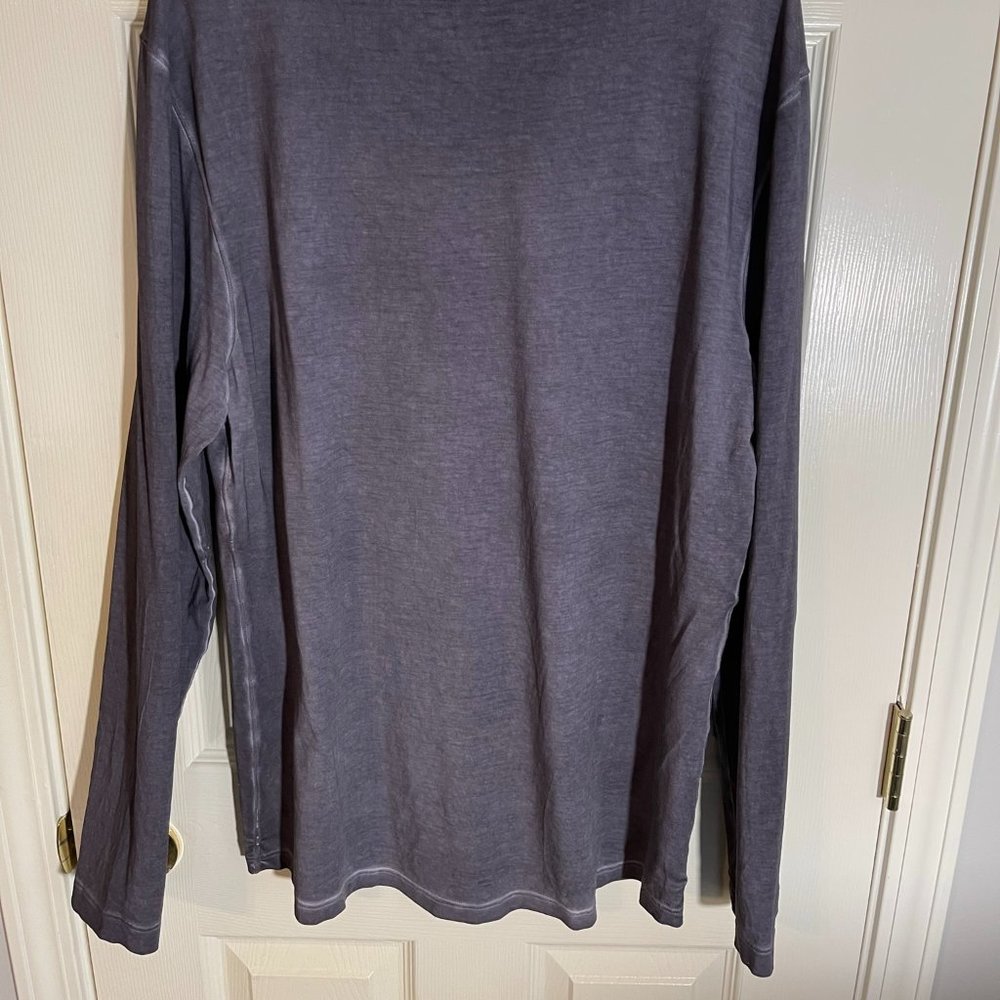 Lululemon Long Sleeve Shirt Size L. EUC.